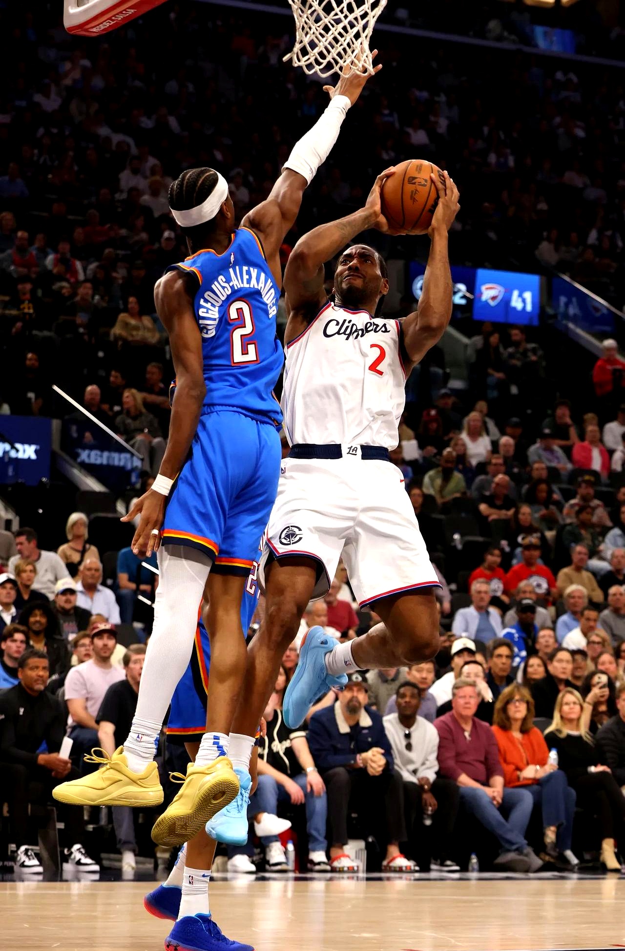 快船队在NBA比赛中表现抢眼,掌声雷动 快船队在NBA比赛中表现抢眼,掌声雷动